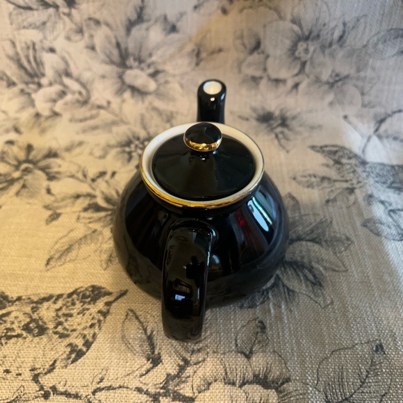 Hall Tea Pot Black with Gold Trim "Tea for One" Made in the USA" - Picture 4 of 9